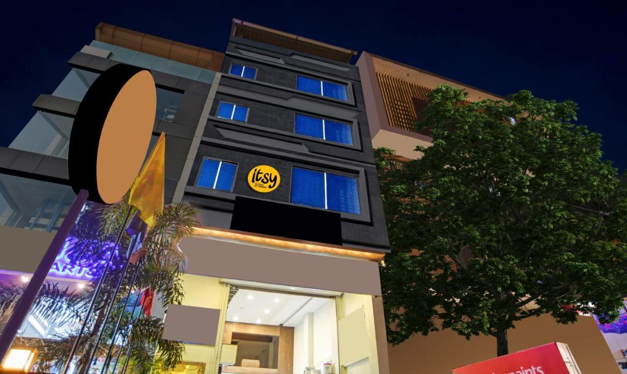 Hotel Itsy By Treebo - Silvotel Stays